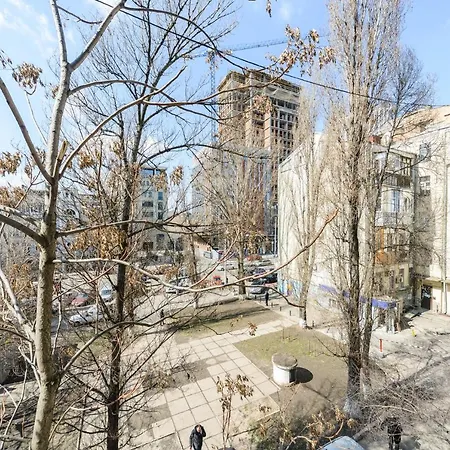 911 Apartments Antonovichа Киев Экстерьер фото